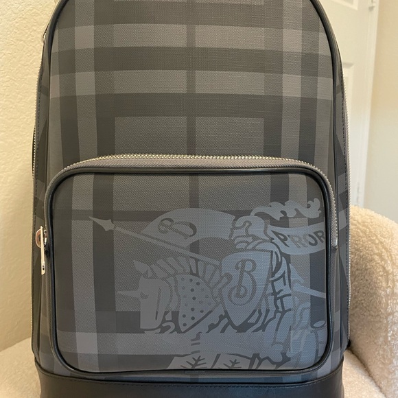Burberry Rocco London Check Backapack - Picture 5 of 15